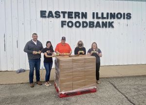 Illinois Pork and Commodity Groups Donate 4,100 pounds  of Pork to Eastern Illinois Foodbank