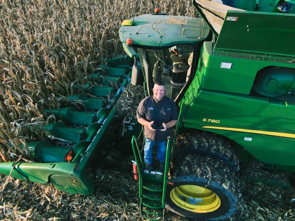 Illinois Farmers Win NCGA Photo Contests