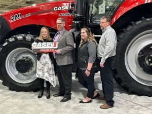 IL Corn Celebrates Farm Advocate Megan Dwyer's National Recognition in Young Leaders Competition